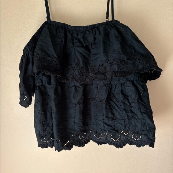 Old Navy Black Eyelet Blouse - Picture 1 of 3